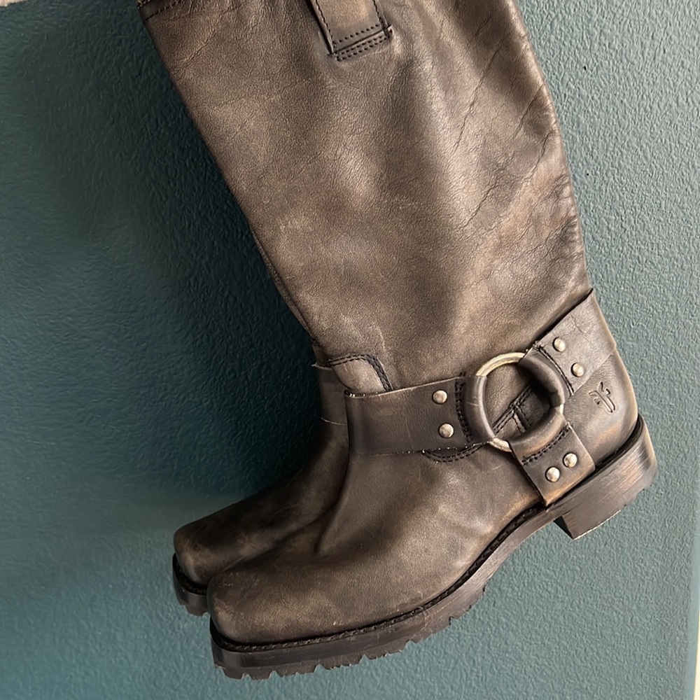 FRYE biker Boots, "smoke" color sz 6.5